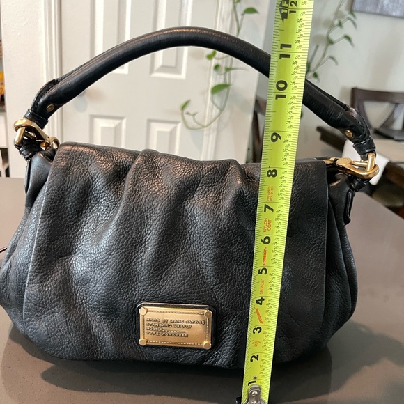 Mark Jacob’s Black Leather Designer Shoulder Bag - Picture 3 of 5